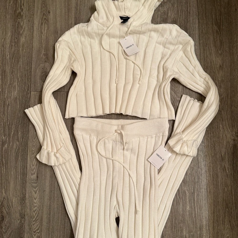 2 Piece Set
